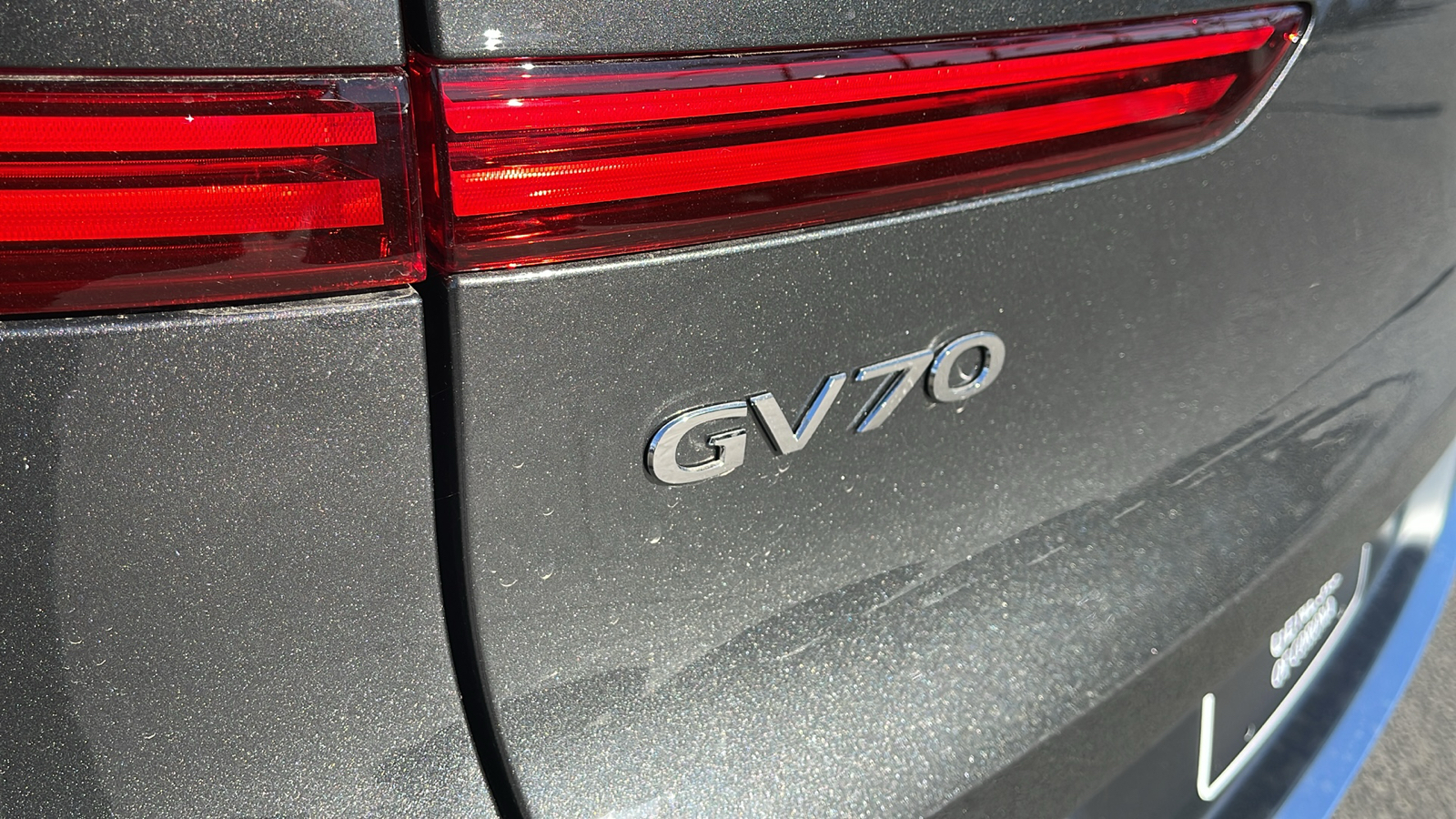 2025 Genesis GV70 2.5T AWD 30