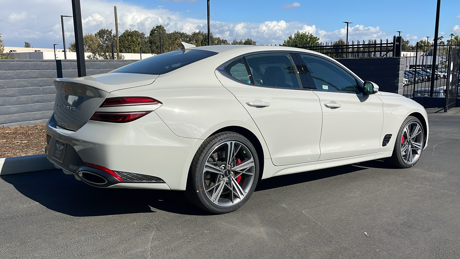 2025 Genesis G70 2.5T RWD 7