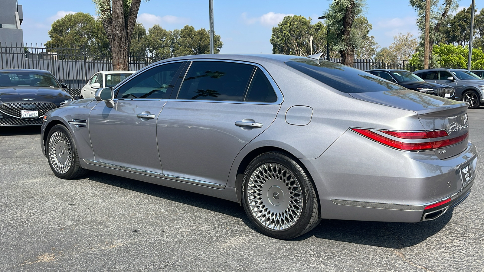 2021 Genesis G90 3.3T Premium 11