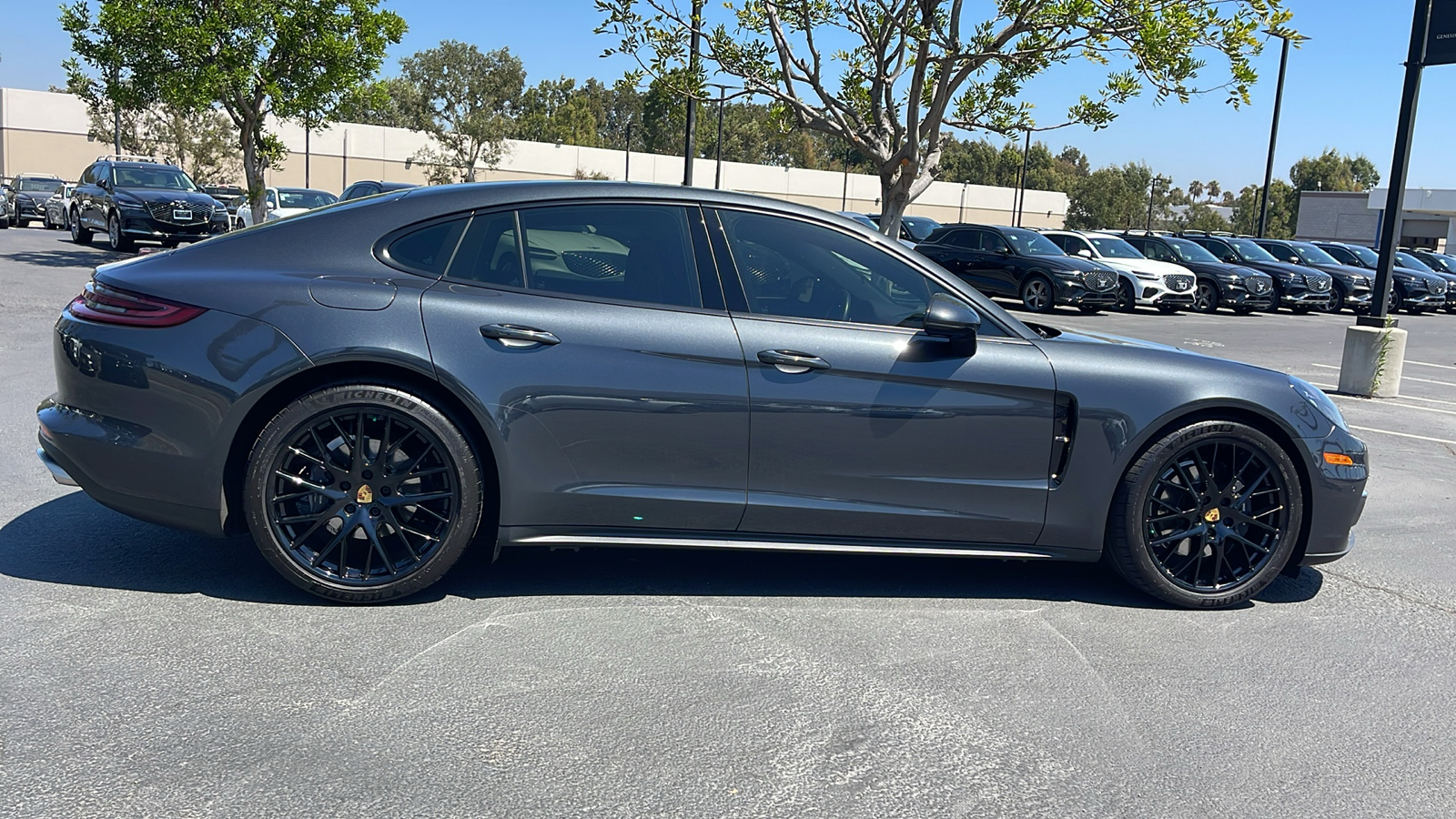 2020 Porsche Panamera AWD 4 4dr Sedan 6