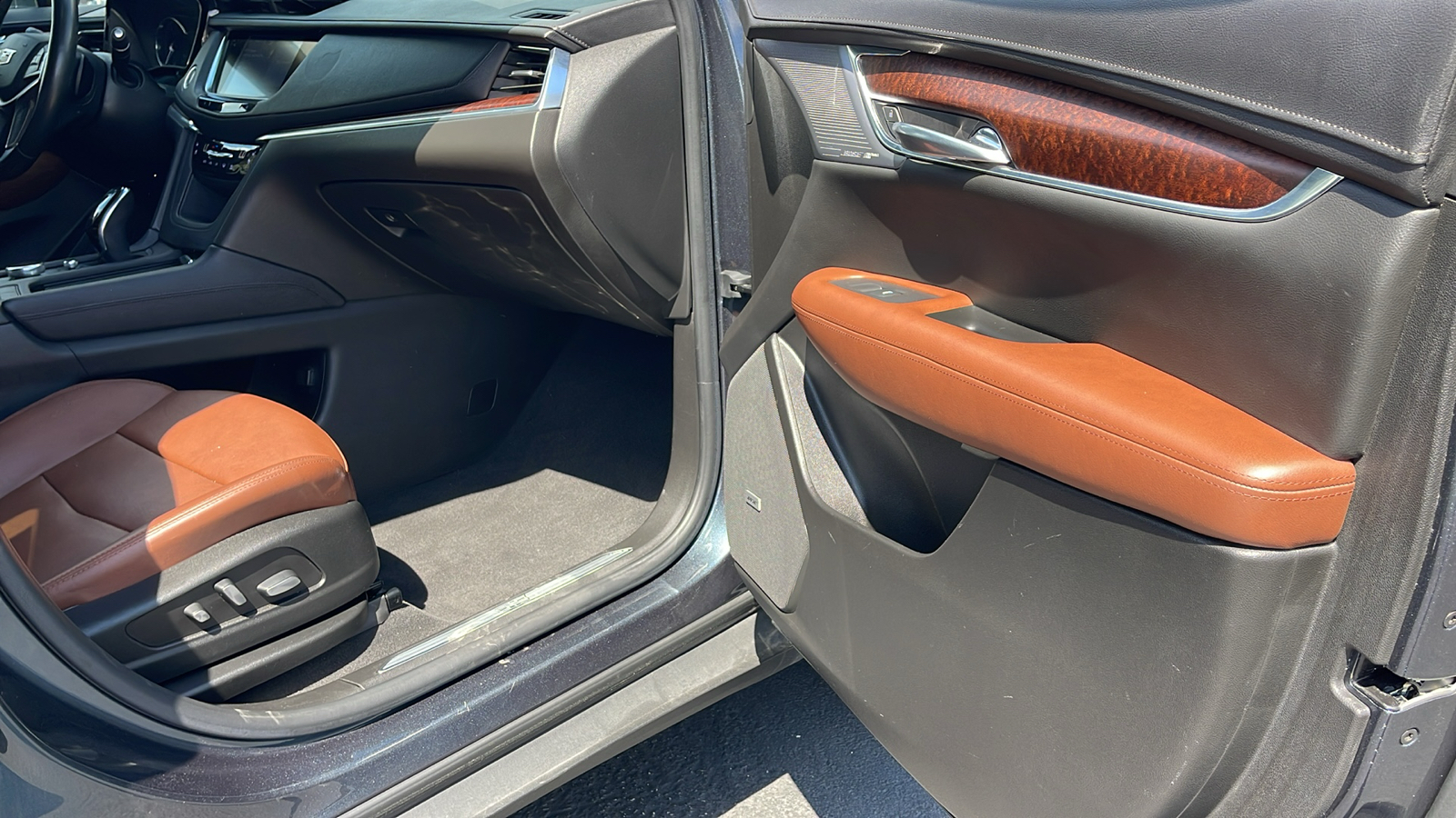 2020 Cadillac XT5 Premium Luxury 35