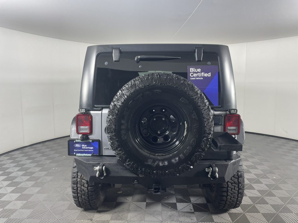 2015 Jeep Wrangler Unlimited Rubicon 4
