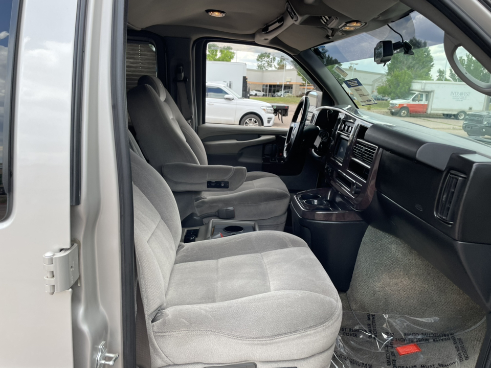 2009 GMC Savana Cargo Van YF7 Upfitter 31