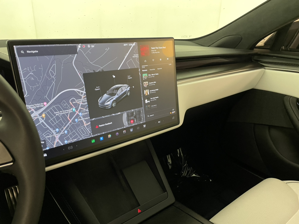 2022 Tesla Model S Plaid 15
