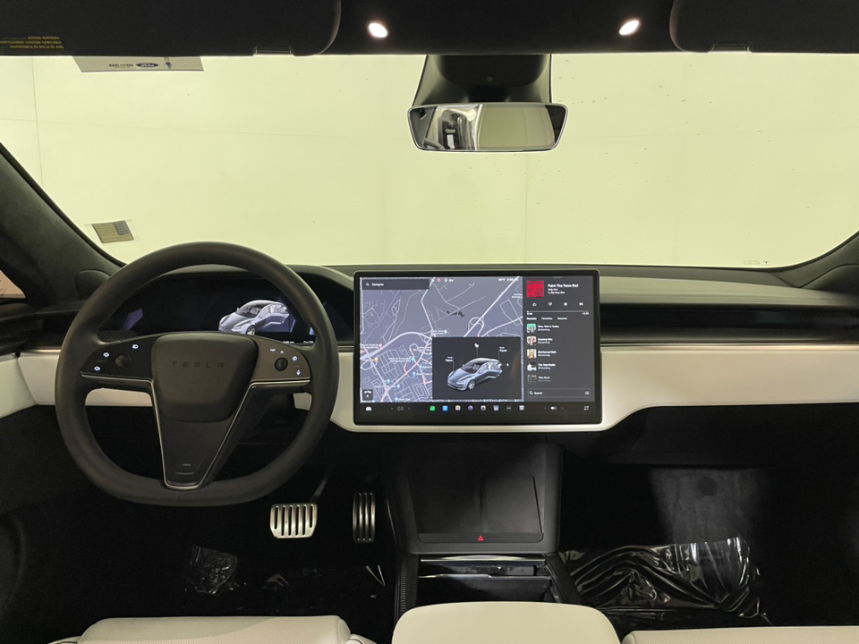 2022 Tesla Model S Plaid 19