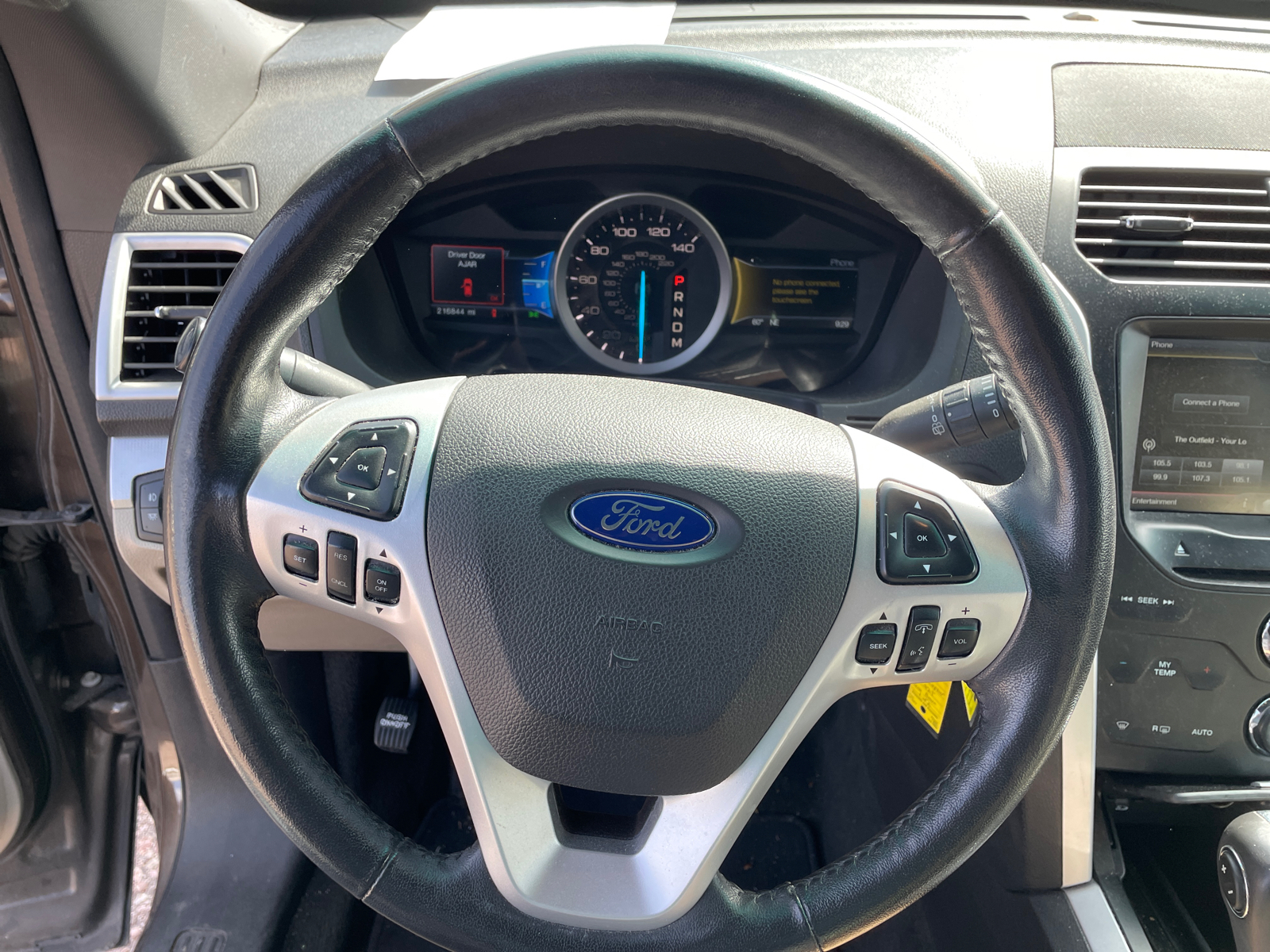 2015 Ford Explorer  16