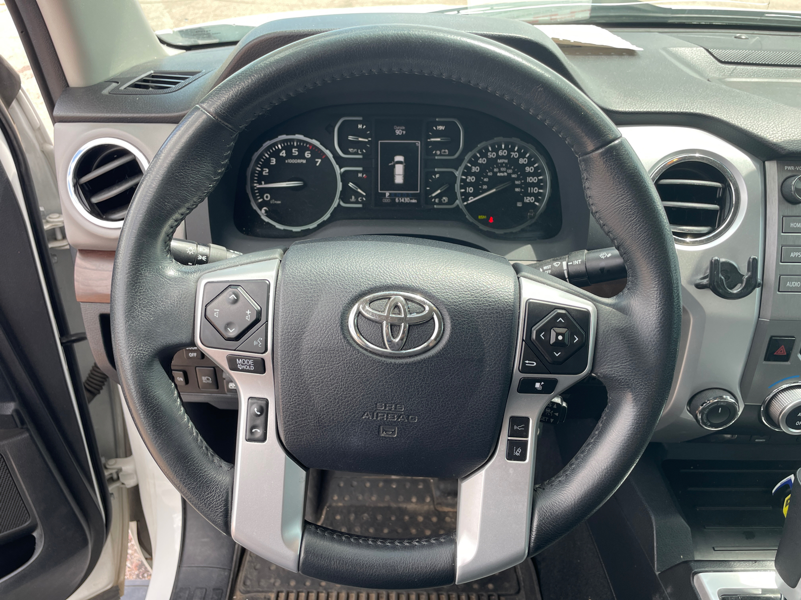 2018 Toyota Tundra  16