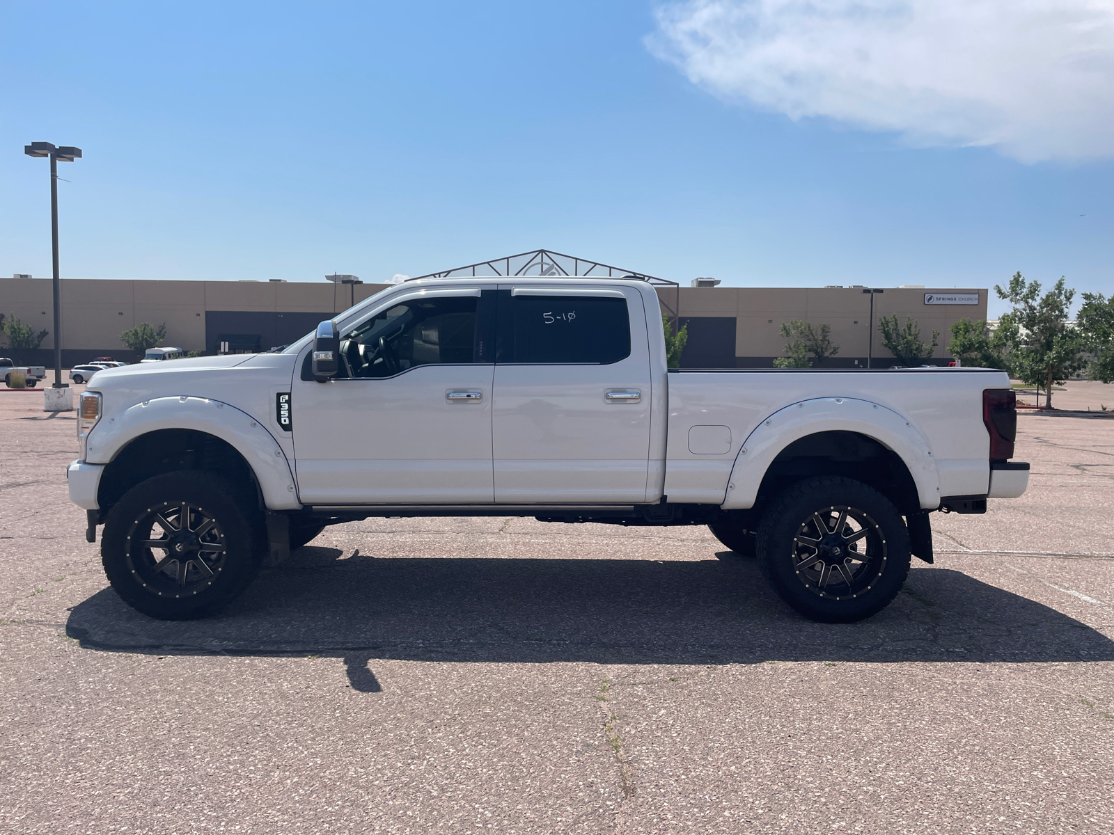 2022 Ford Super Duty F-350 SRW Platinum 6