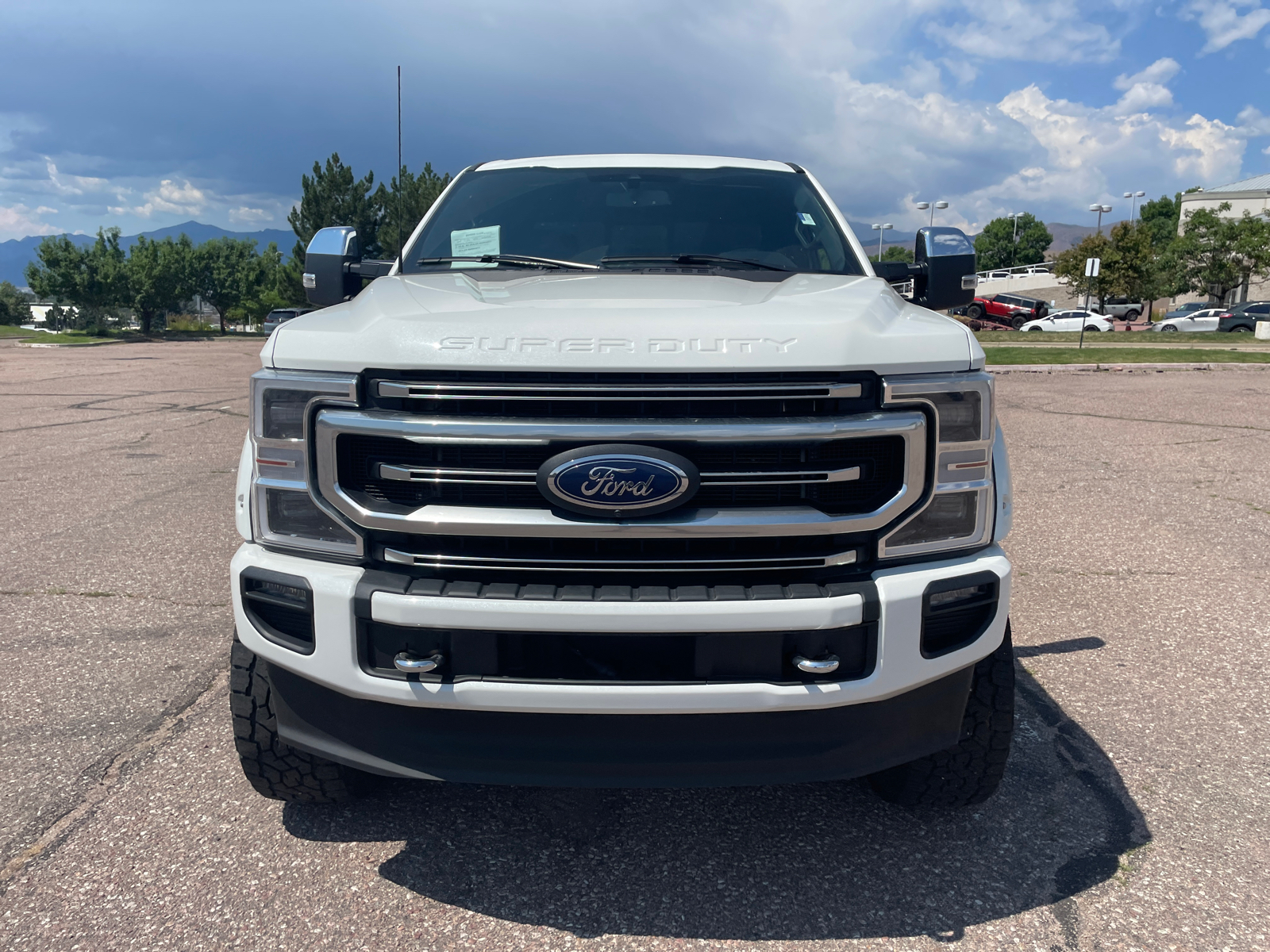 2022 Ford Super Duty F-350 SRW Platinum 8