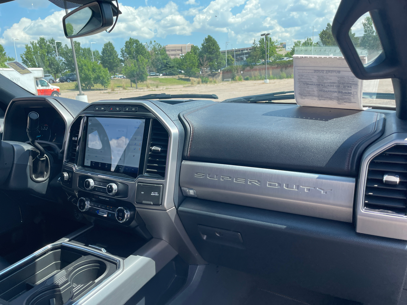 2022 Ford Super Duty F-350 SRW Platinum 25