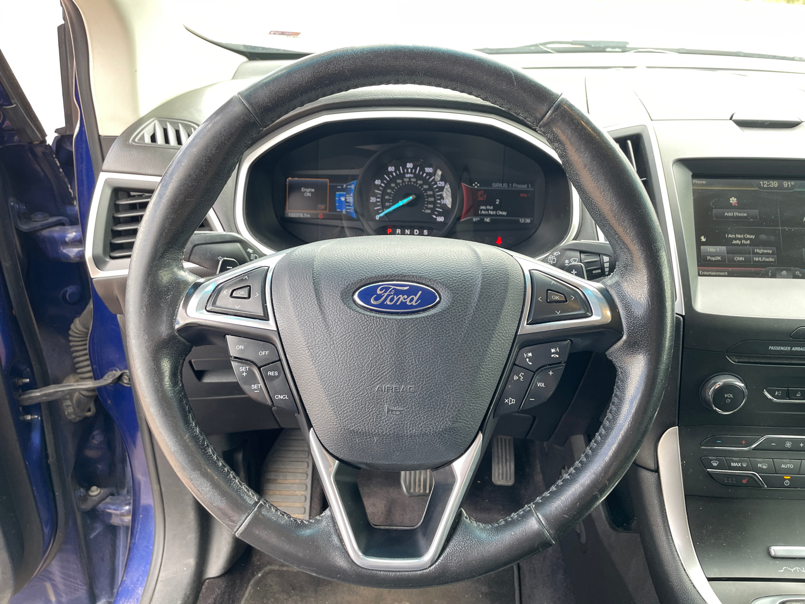 2015 Ford Edge  16