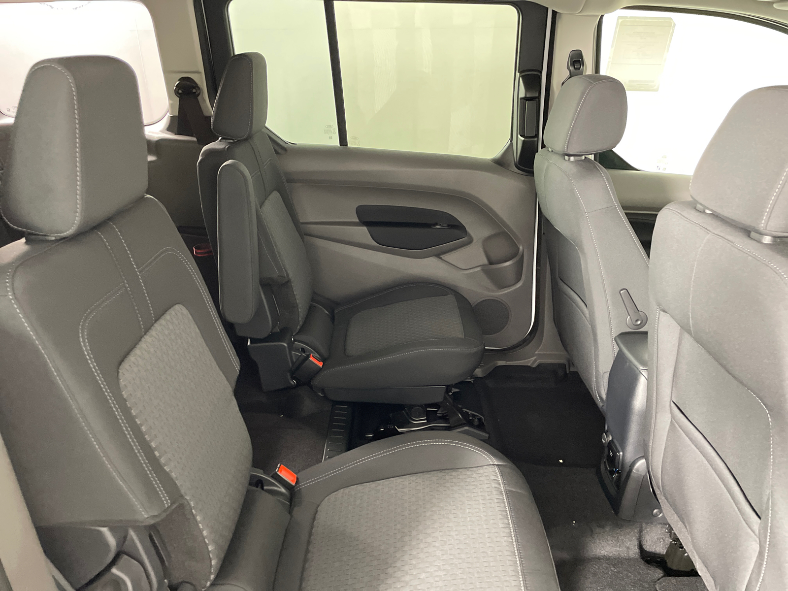 2023 Ford Transit Connect Wagon XLT 32