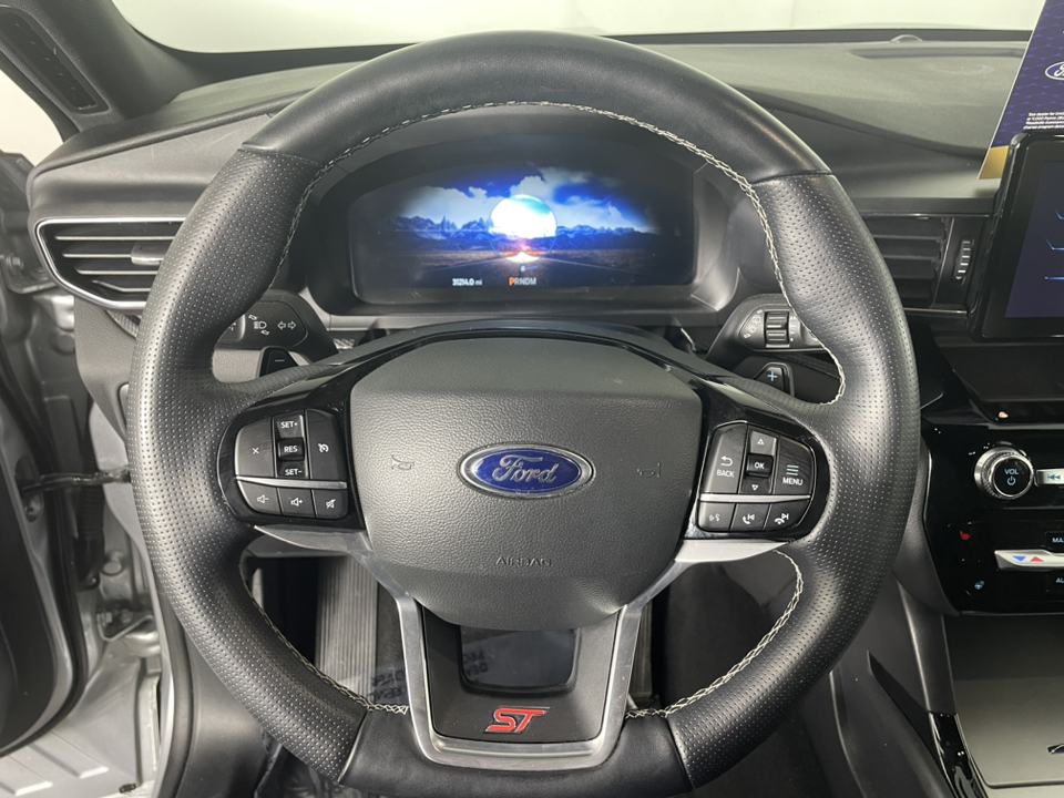 2021 Ford Explorer ST 16