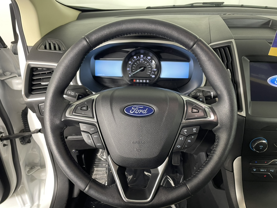 2020 Ford Edge SEL 16