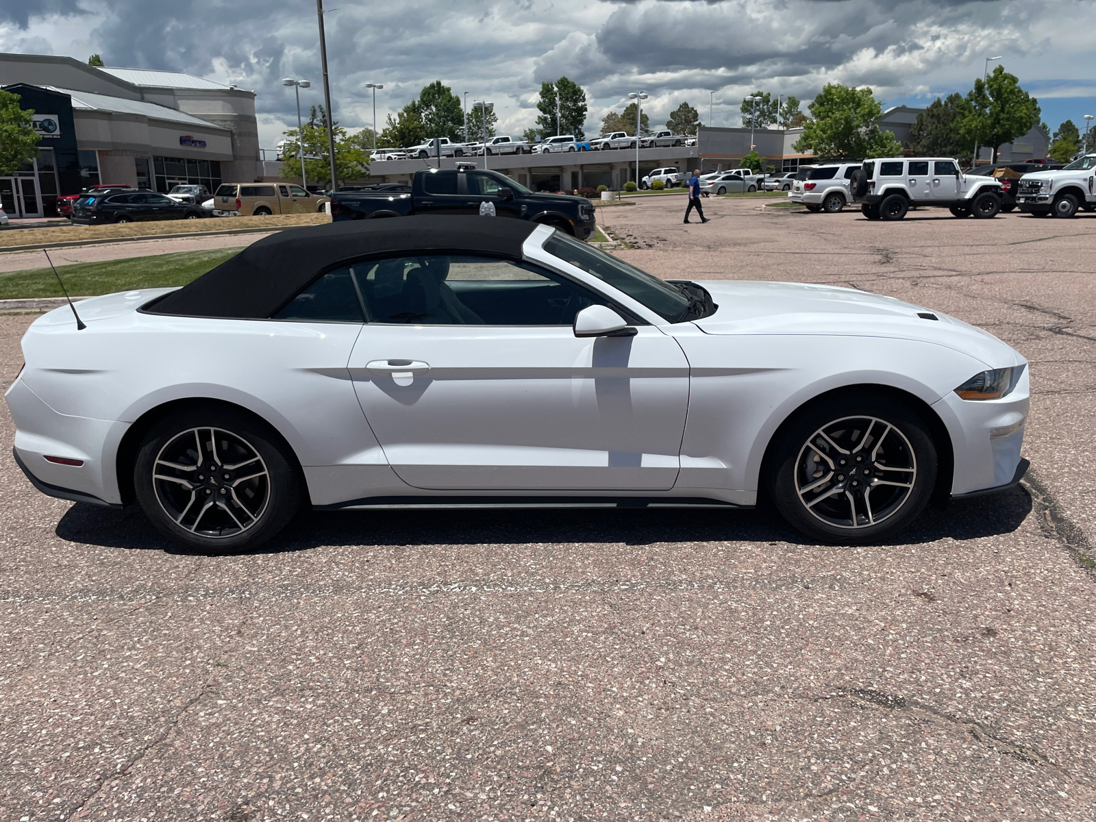 2021 Ford Mustang EcoBoost 2