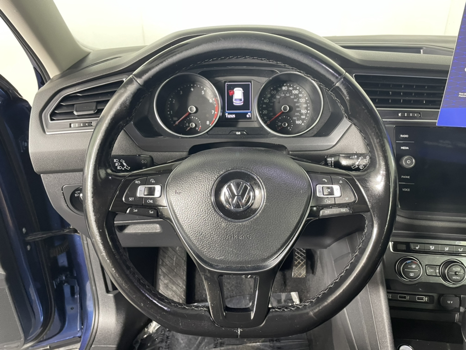 2018 Volkswagen Tiguan SE 16