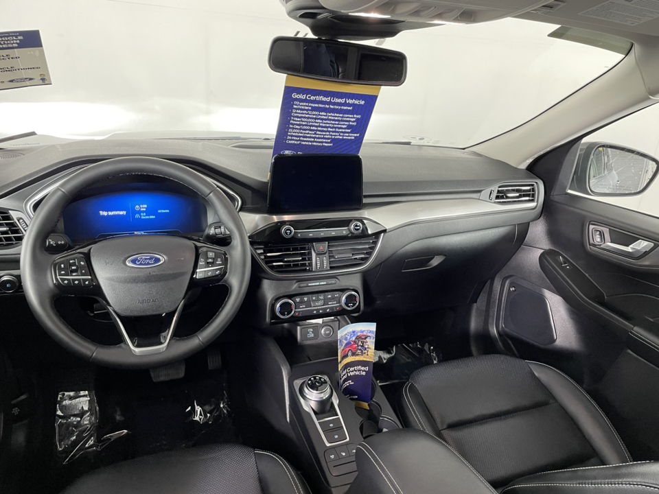 2021 Ford Escape Titanium Hybrid 26