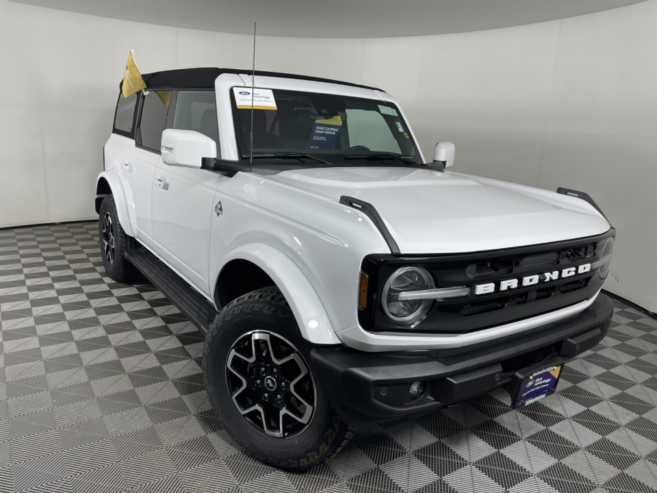 2023 Ford Bronco Outer Banks 1
