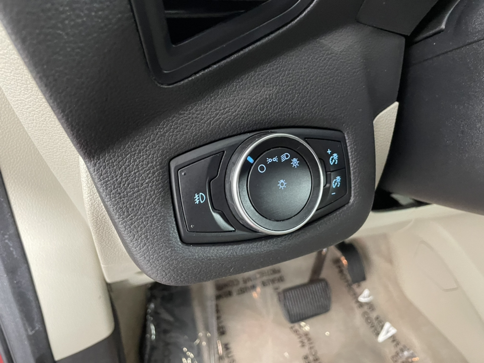 2015 Ford Escape SE 14