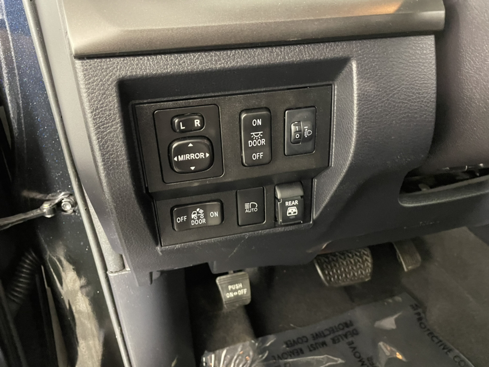 2019 Toyota Tundra 4WD SR5 13