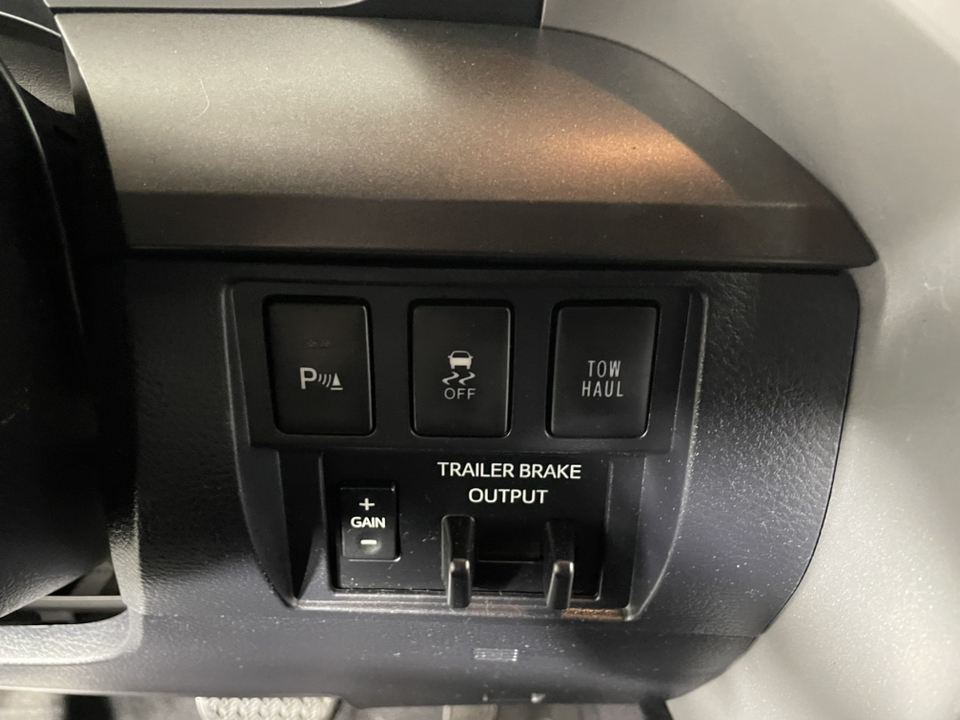 2019 Toyota Tundra 4WD SR5 20