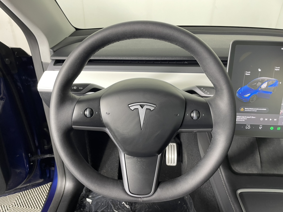 2023 Tesla Model Y Performance 13