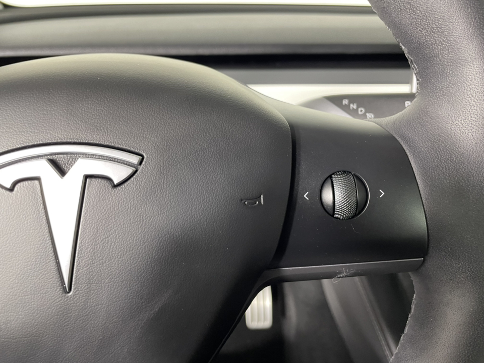 2023 Tesla Model Y Performance 19