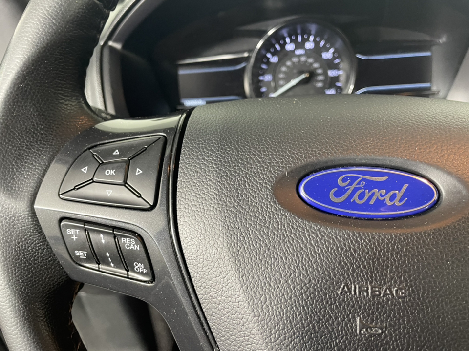 2019 Ford Explorer XLT 24