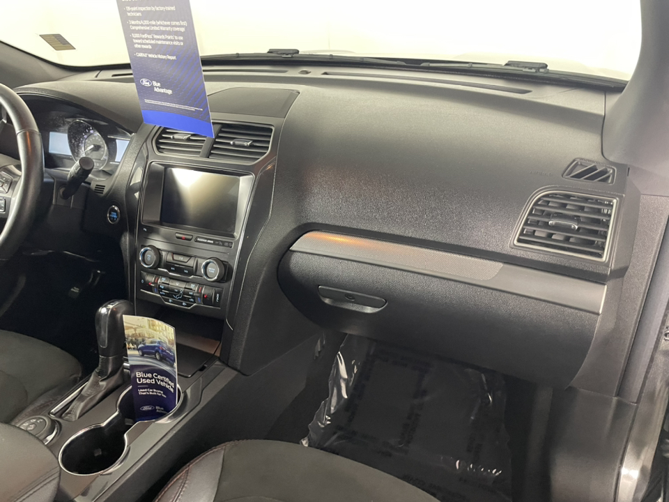 2019 Ford Explorer XLT 40