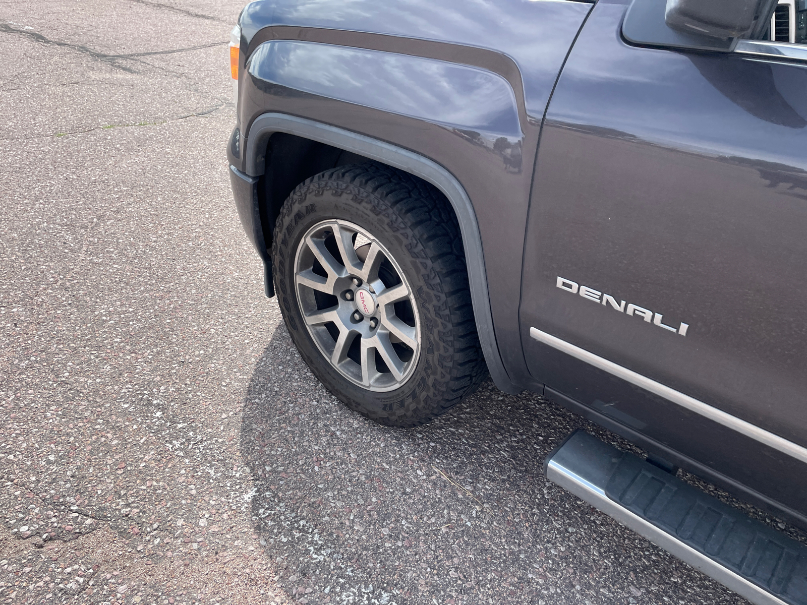 2015 GMC Sierra 1500 Denali 12