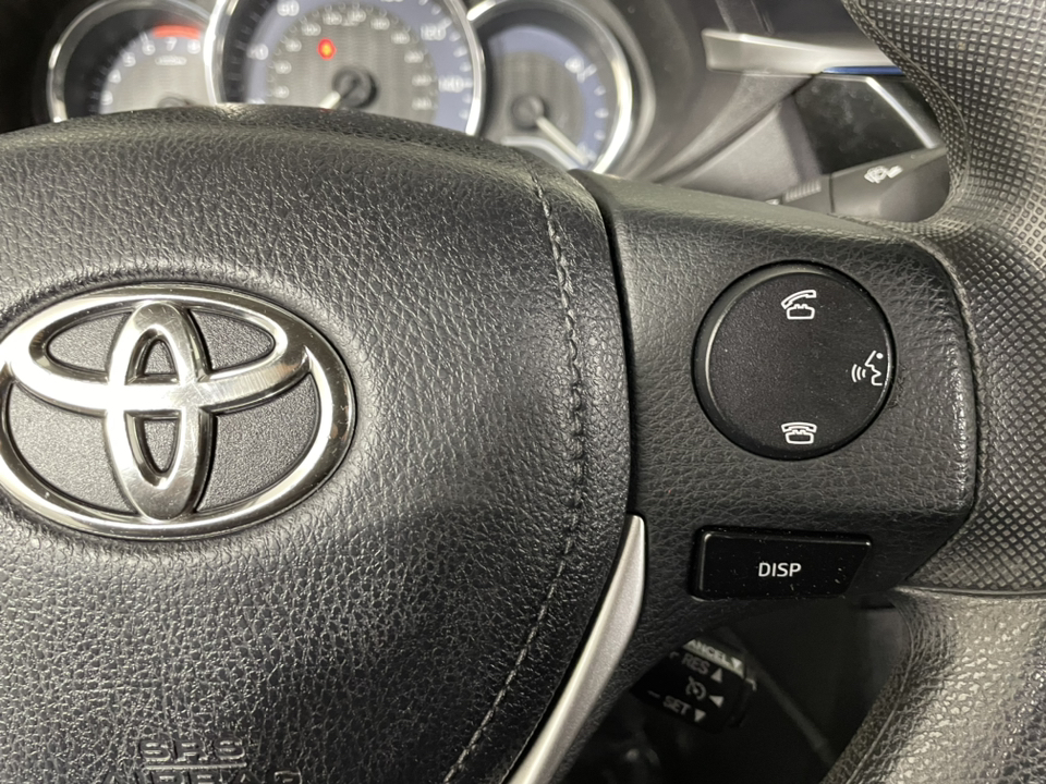 2014 Toyota Corolla LE 19