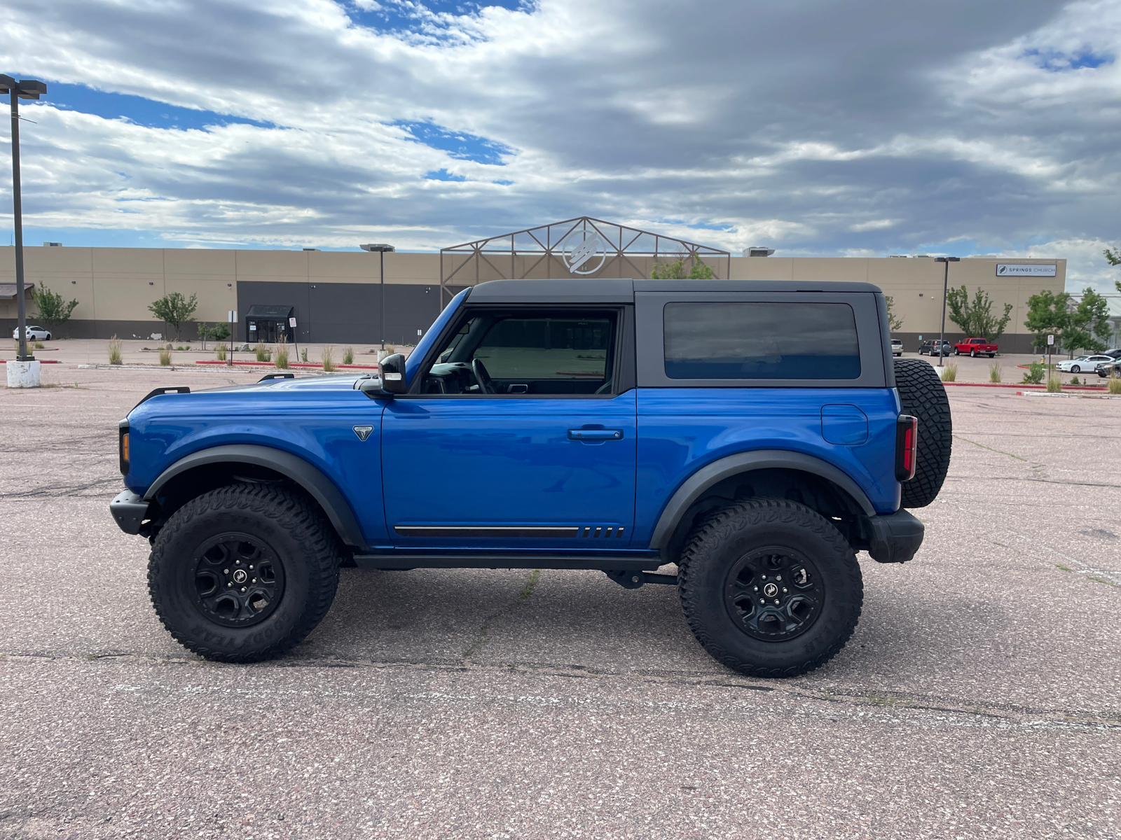 2021 Ford Bronco First Edition 6