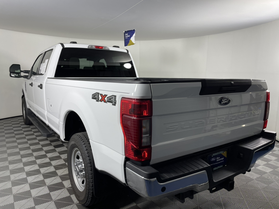 2022 Ford Super Duty F-350 SRW XLT 7