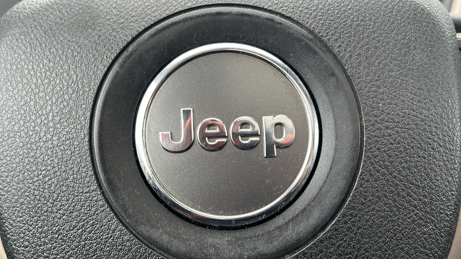 2015 Jeep Cherokee 4WD 4dr Latitude 19