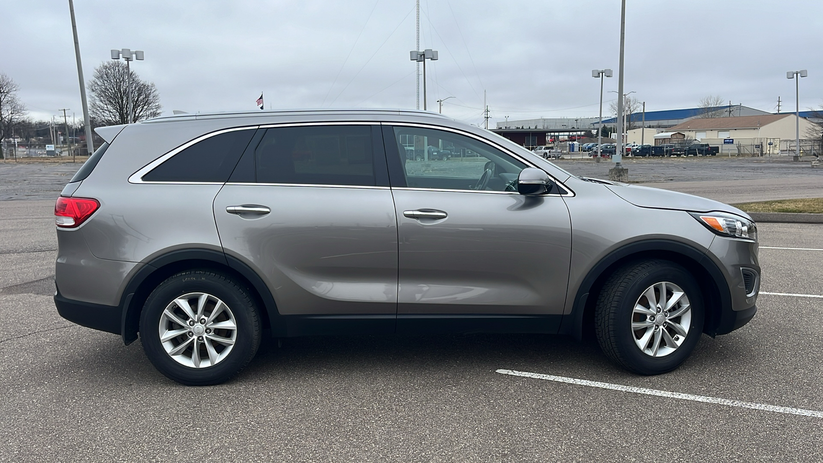 2016 Kia Sorento FWD 4dr 2.4L L 3