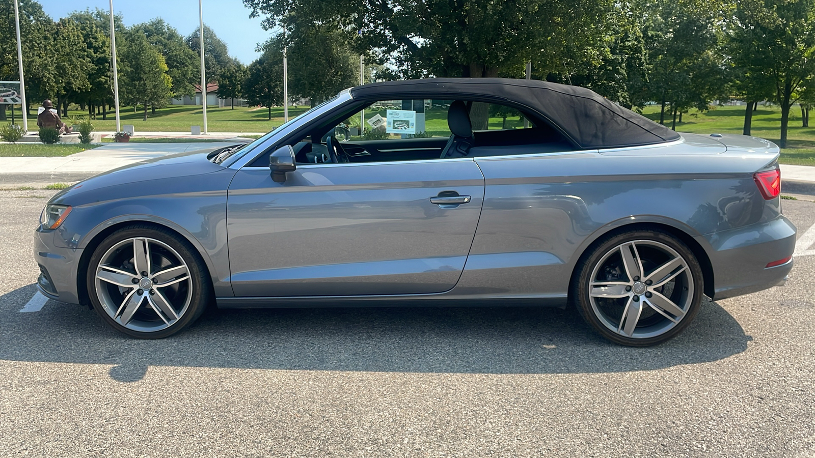 2015 Audi A3 2dr Cabriolet quattro 2.0T Premium Plus 5