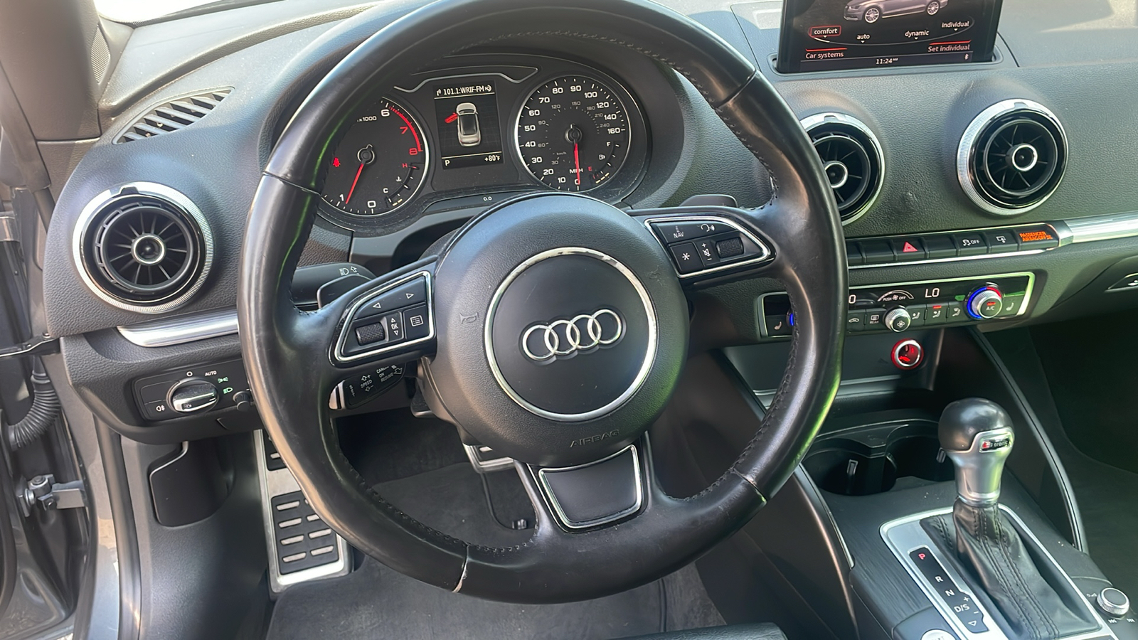 2015 Audi A3 2dr Cabriolet quattro 2.0T Premium Plus 14