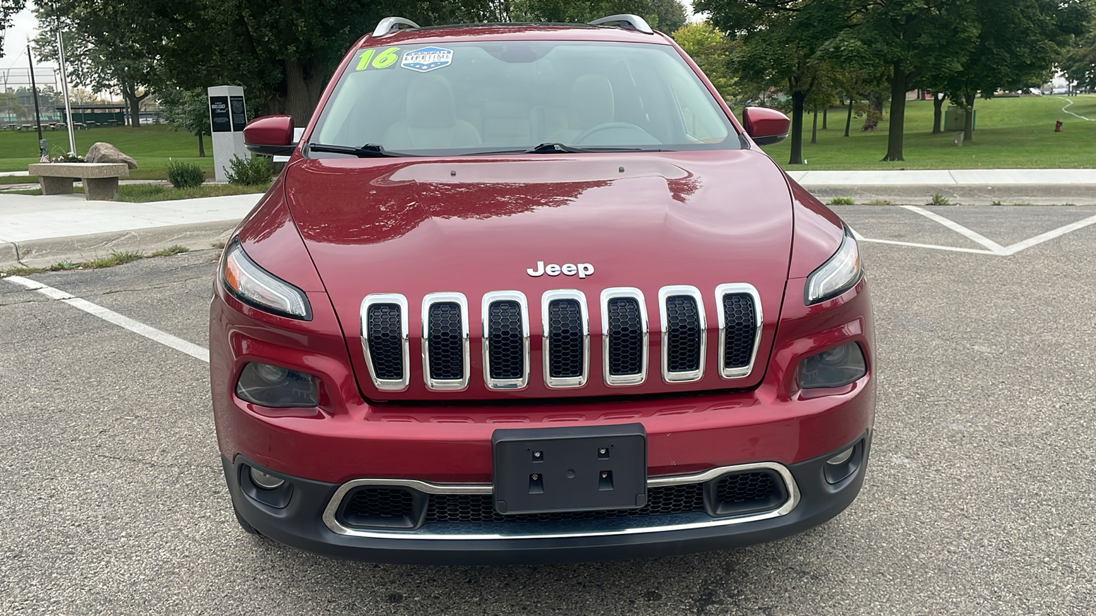 2016 Jeep Cherokee 4WD 4dr Limited 34