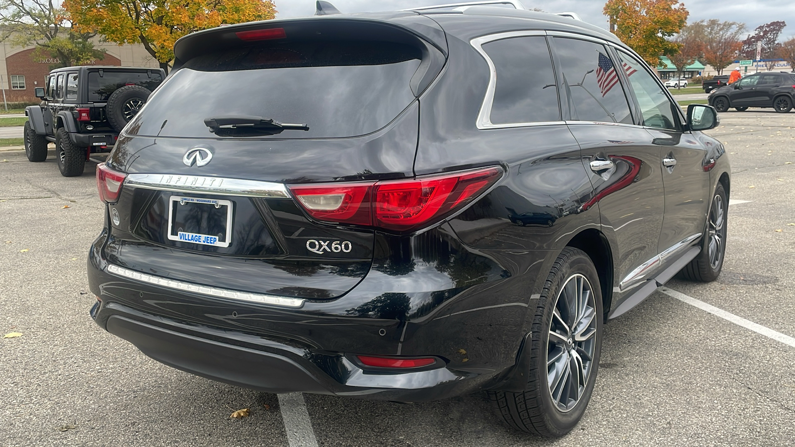 2017 INFINITI QX60 FWD 3