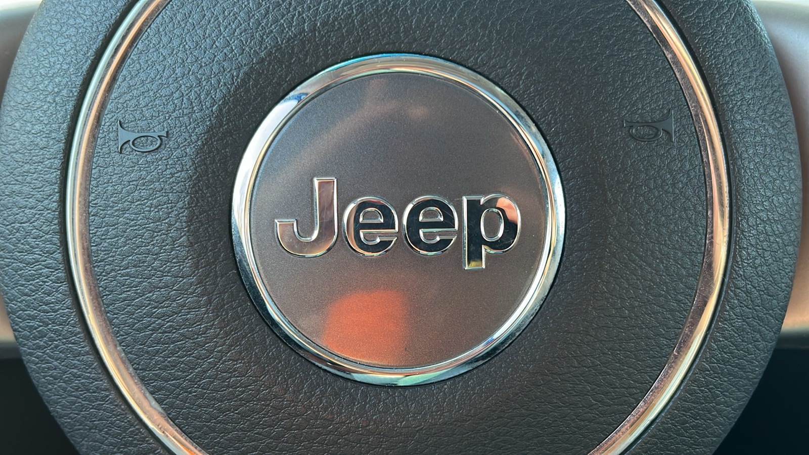 2012 Jeep Grand Cherokee 4WD 4dr Laredo 19