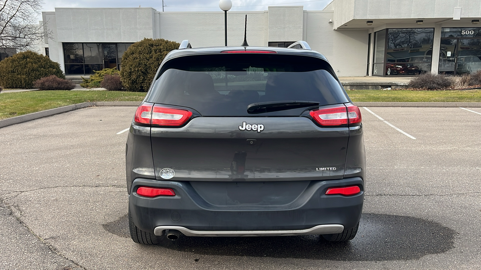 2017 Jeep Cherokee Limited FWD 32