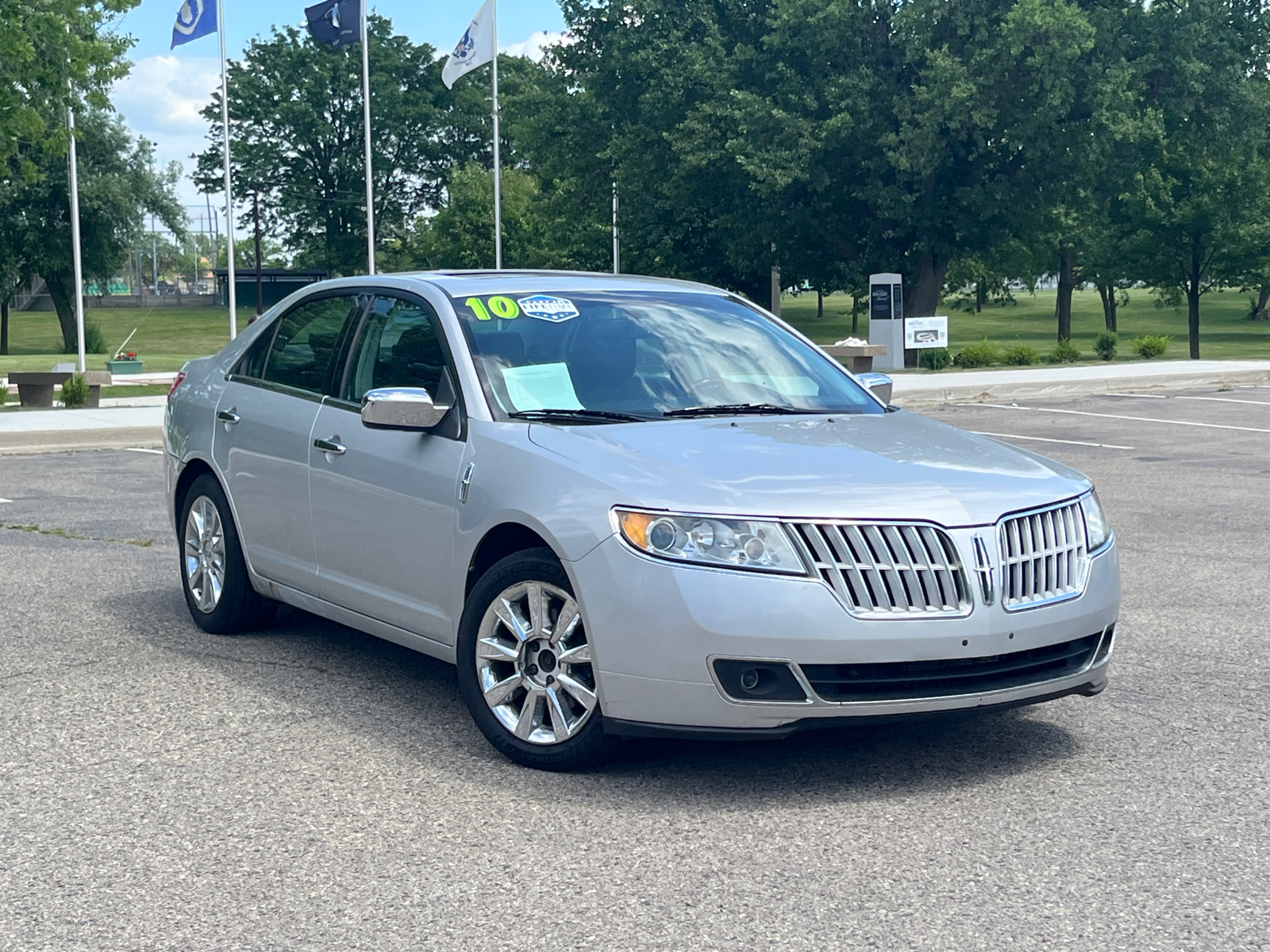2010 Lincoln MKZ 4dr Sdn AWD 1