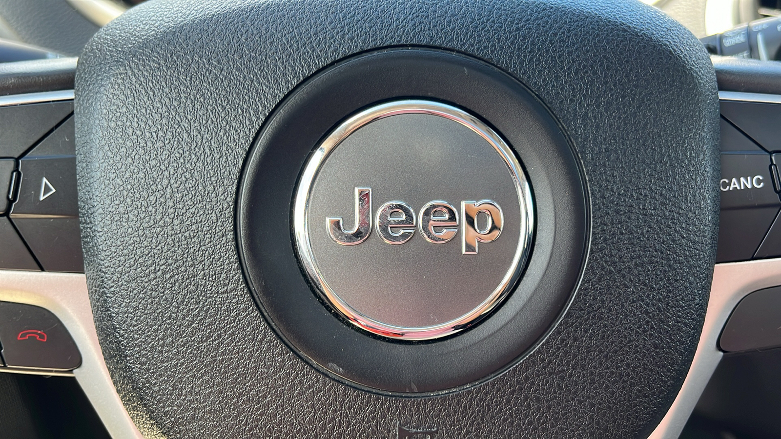 2016 Jeep Cherokee 4WD 4dr Trailhawk 19