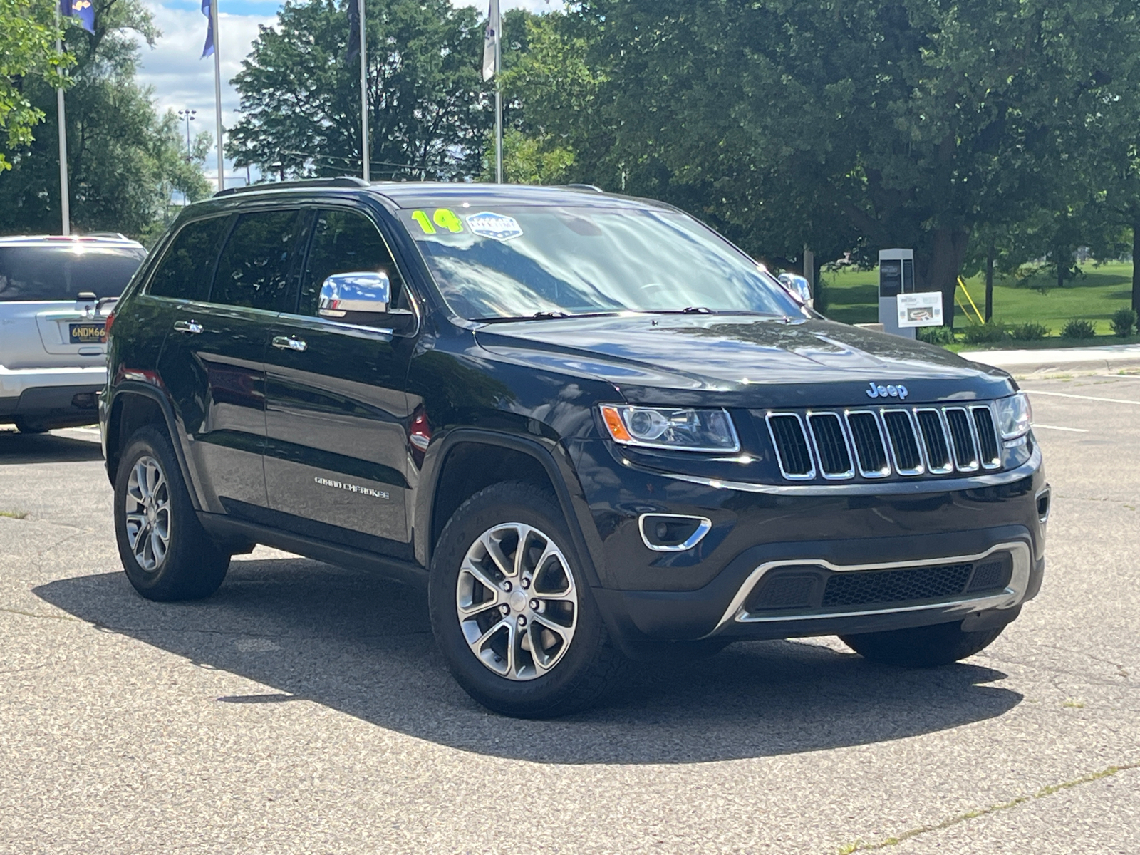 2014 Jeep Grand Cherokee 4WD 4dr Limited 1