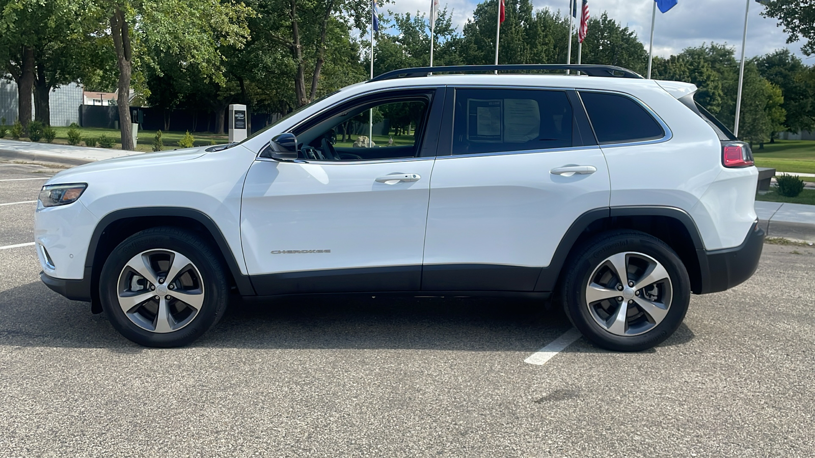 2022 Jeep Cherokee Limited 4x4 5