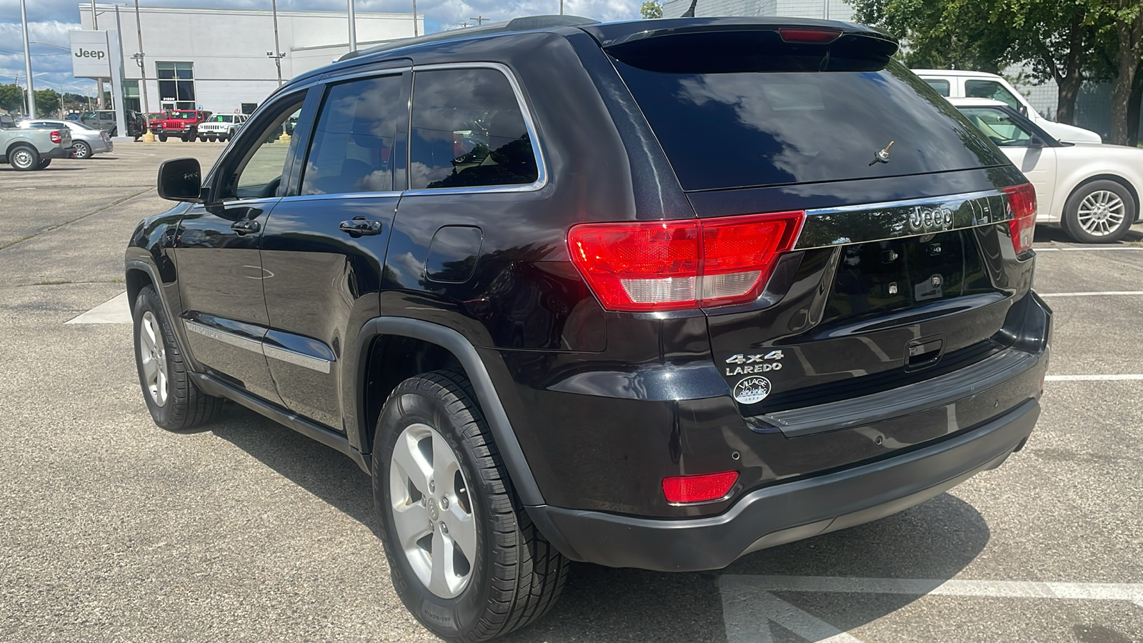 2011 Jeep Grand Cherokee 4WD 4dr Laredo 4