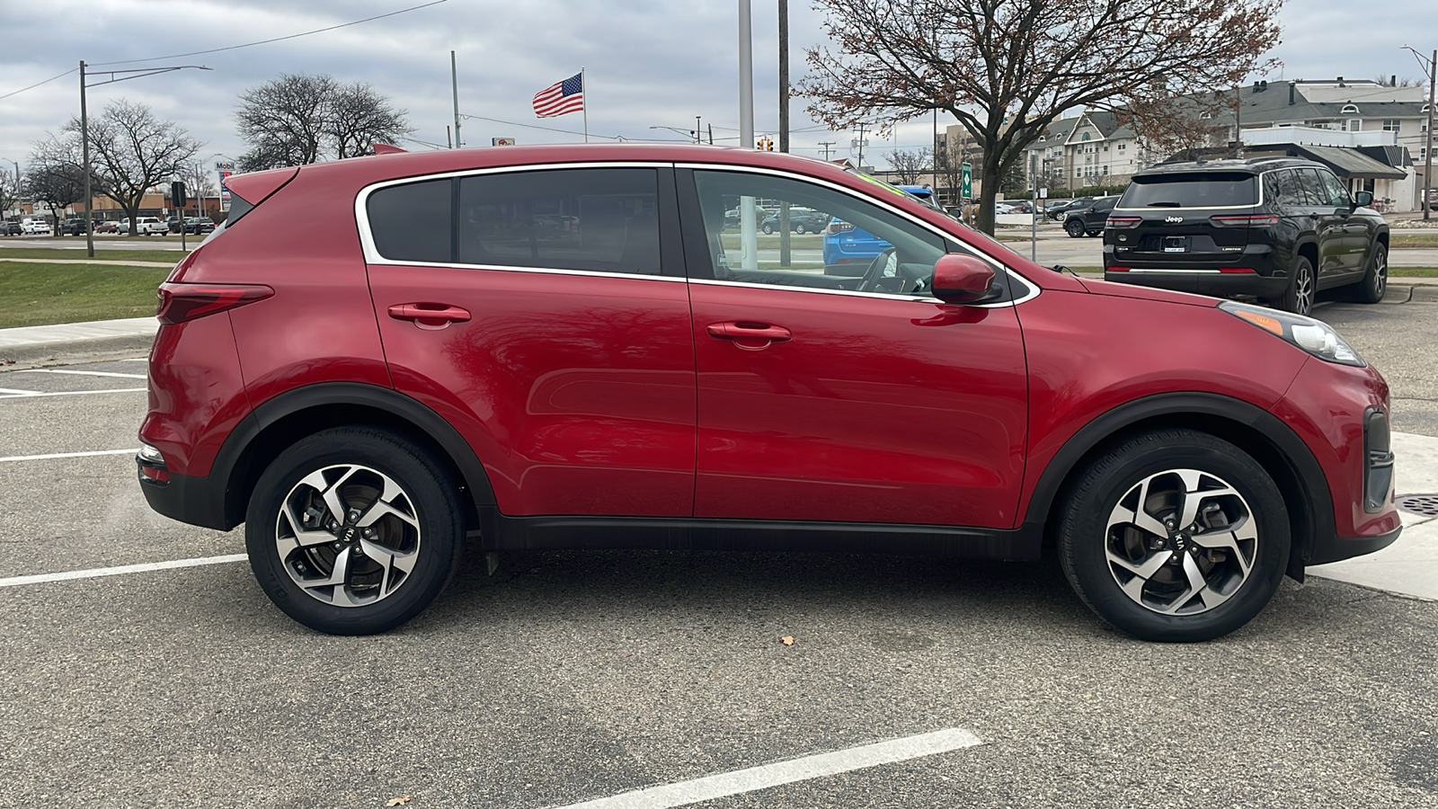 2022 Kia Sportage LX FWD 2