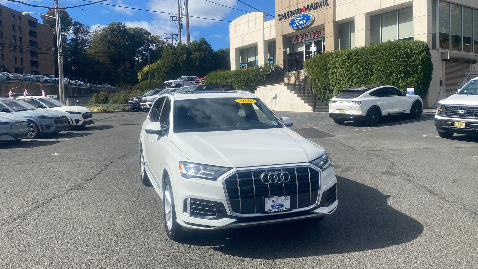 2022 Audi Q7 Premium 1