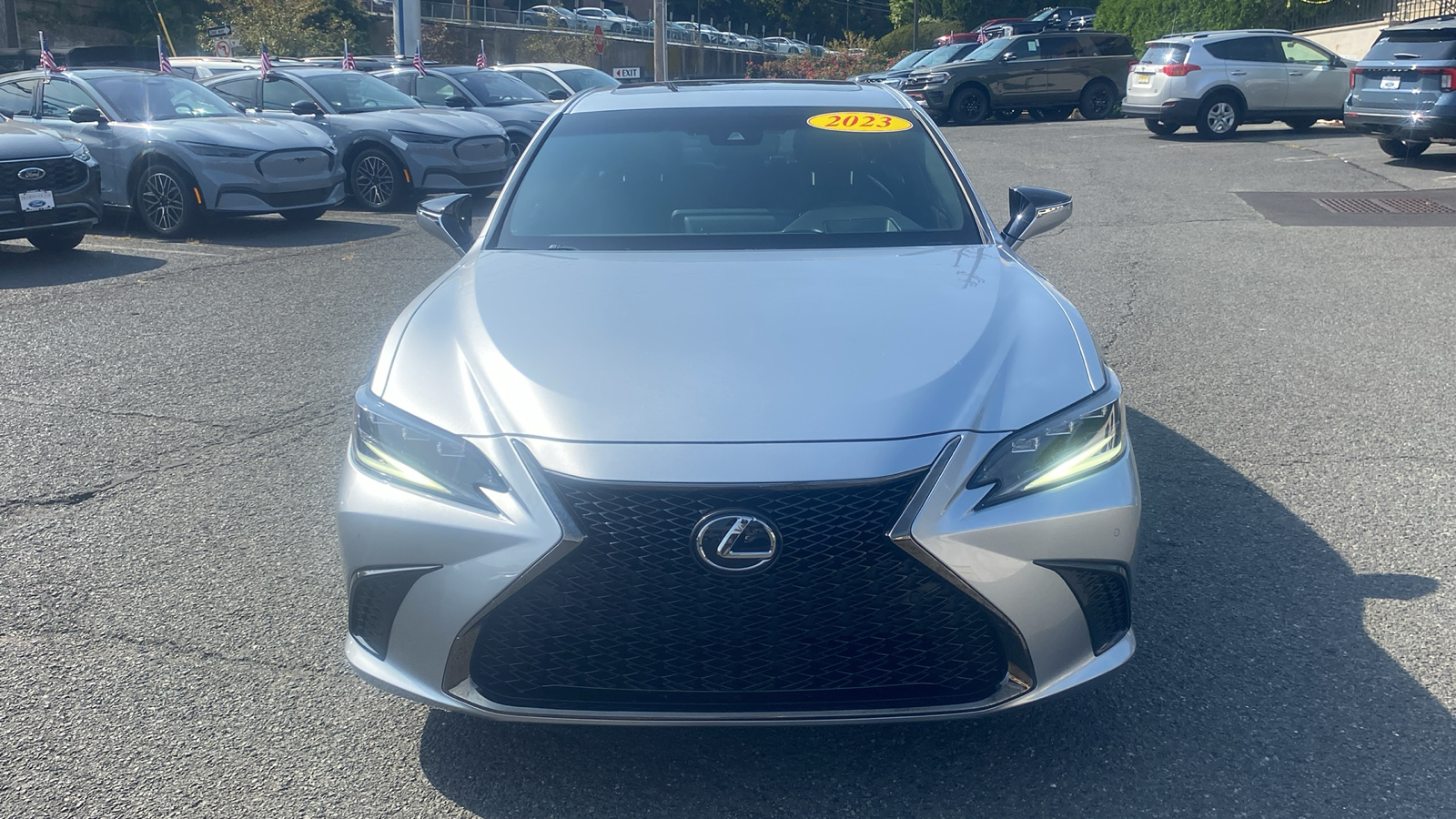 2023 Lexus ES ES 300h F SPORT Handling 2