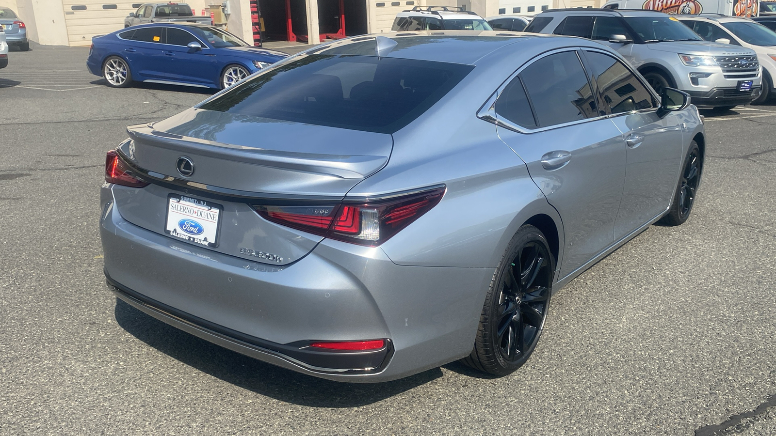 2023 Lexus ES ES 300h F SPORT Handling 26